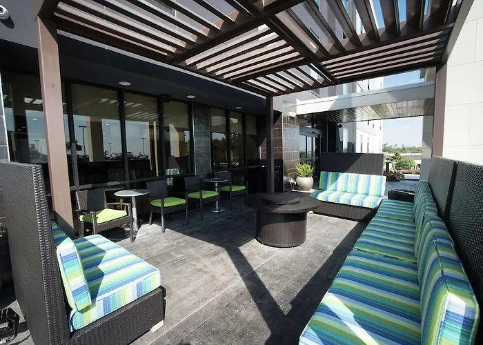 Home2 By Hilton Hills Hotel