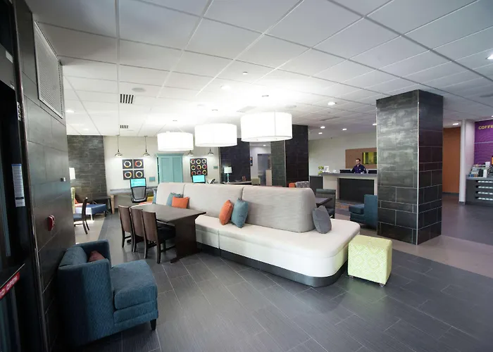 Home2 By Hilton Hills Hotel 3*