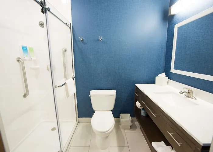 Home2 By Hilton Hills 3*